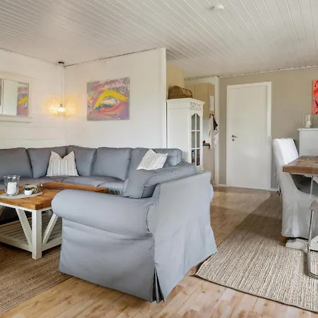 Wunderschönes Haus In Væggerløse Mit